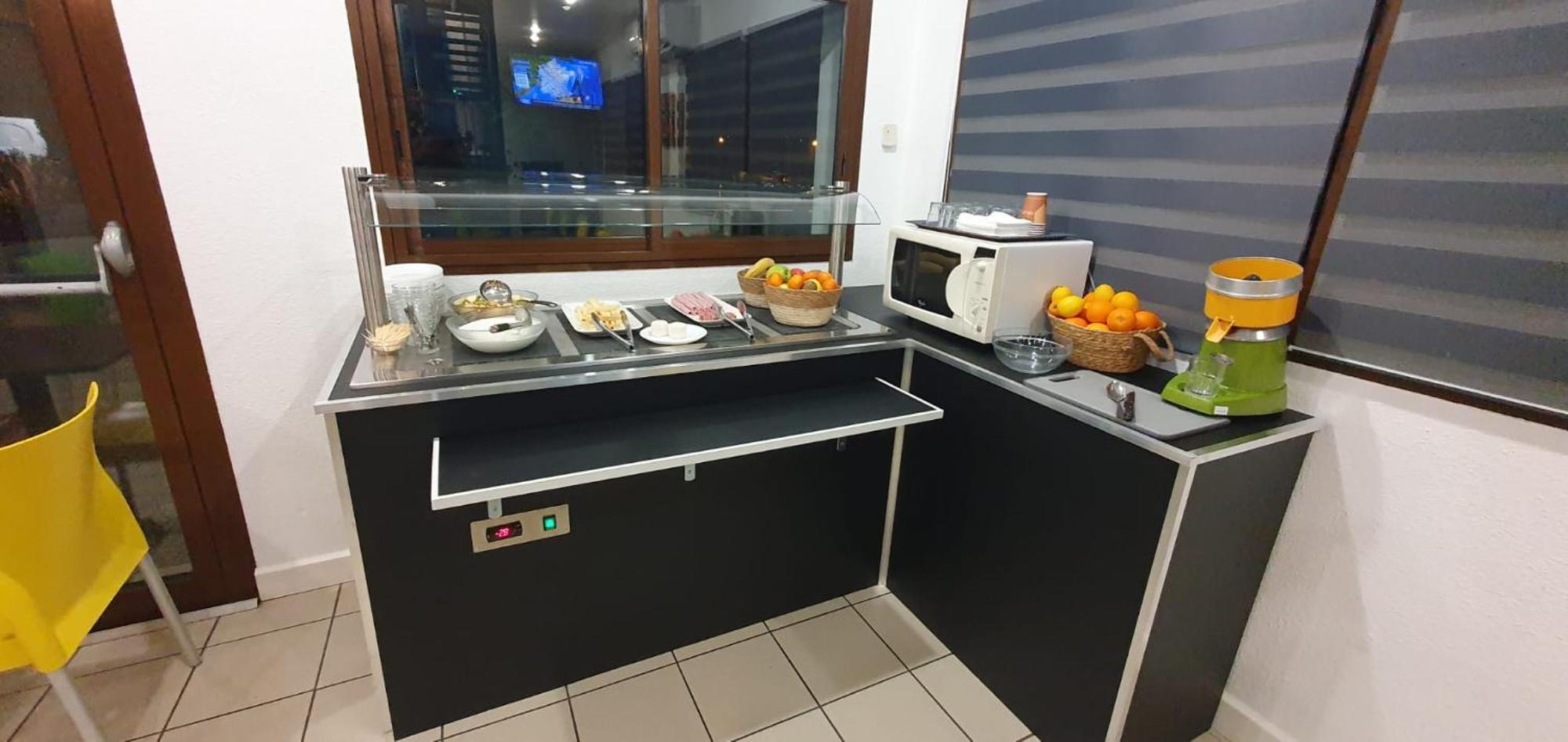 伊诺斯塔酒店 拉波格 外观 照片
